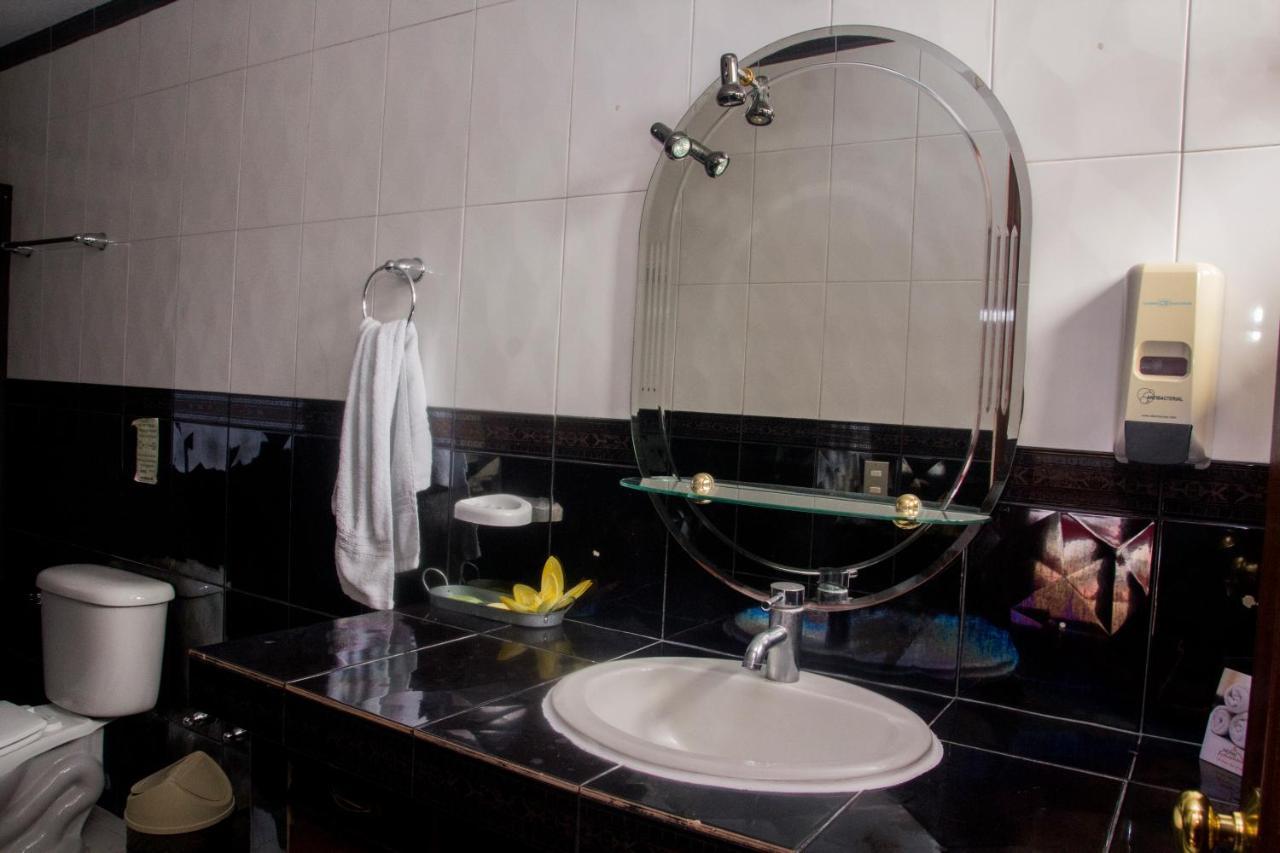 Hotel Fotherhouse San Salvador Buitenkant foto