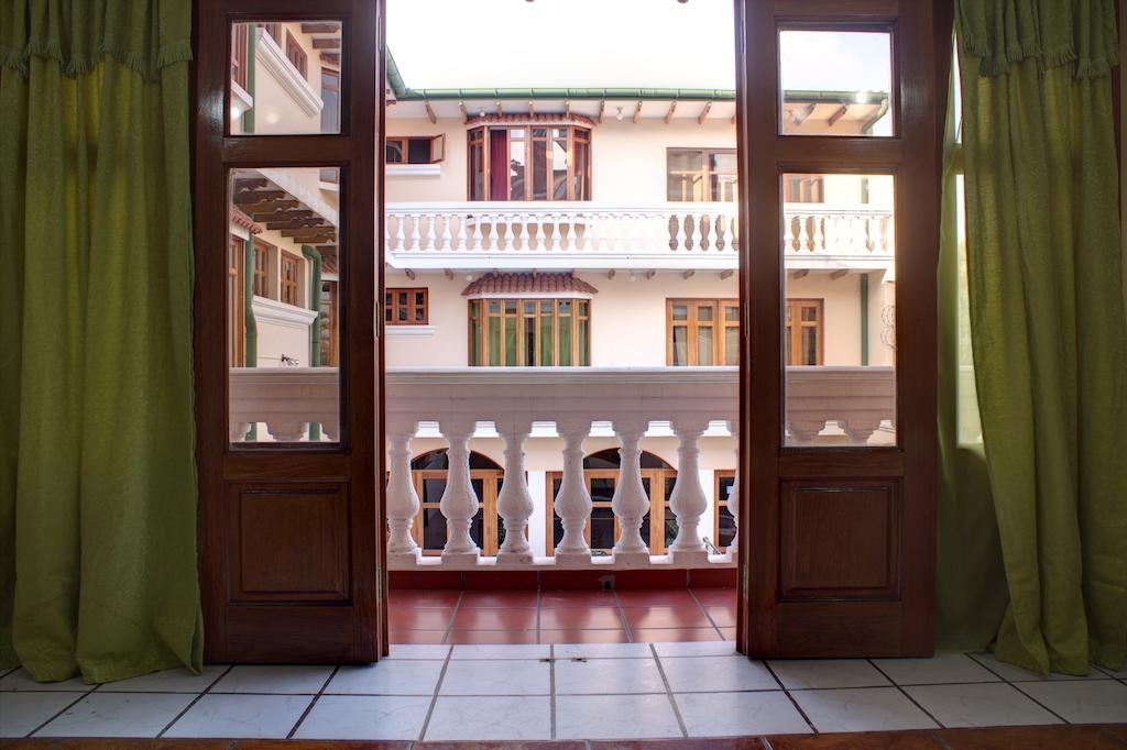 Hotel Fotherhouse San Salvador Buitenkant foto