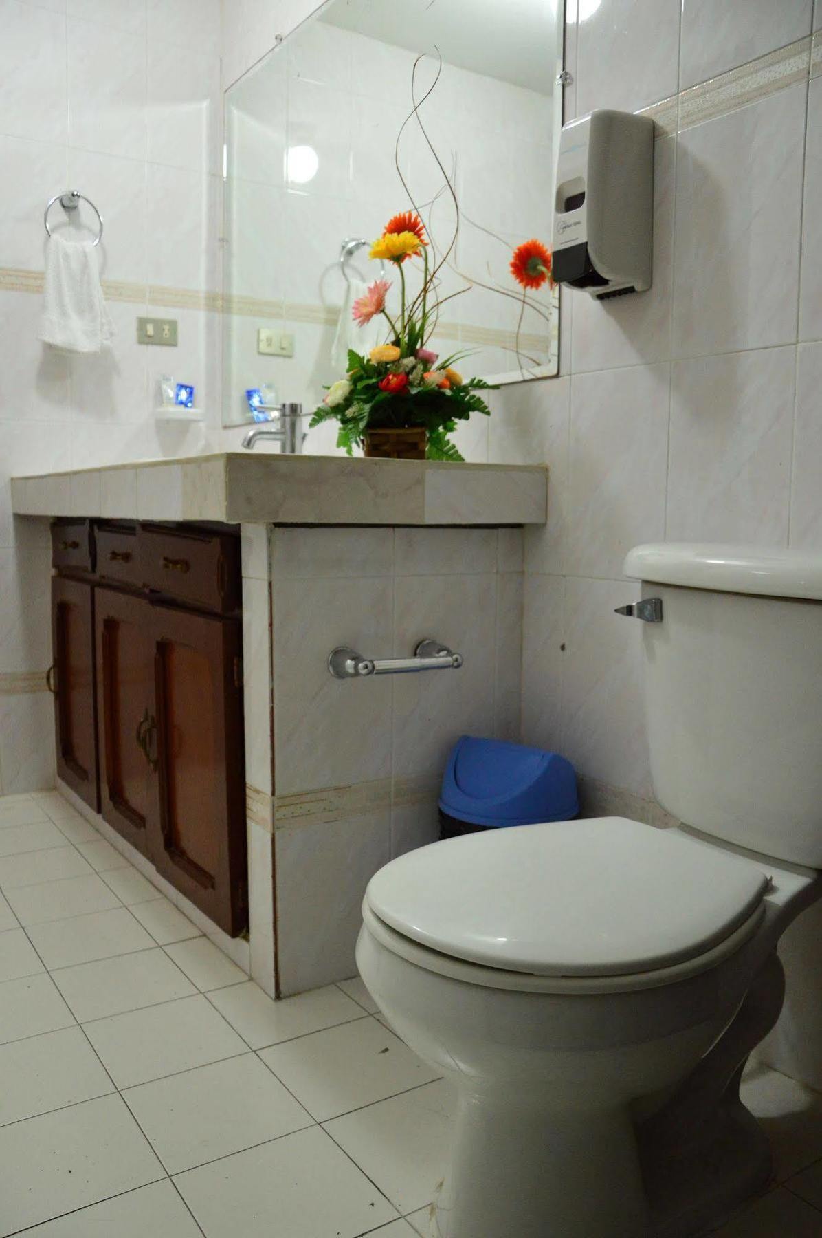 Hotel Fotherhouse San Salvador Buitenkant foto